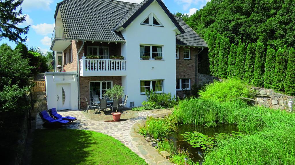 Wellness Apartments Sophienhoehe Am Teich Mechernich Rum bild