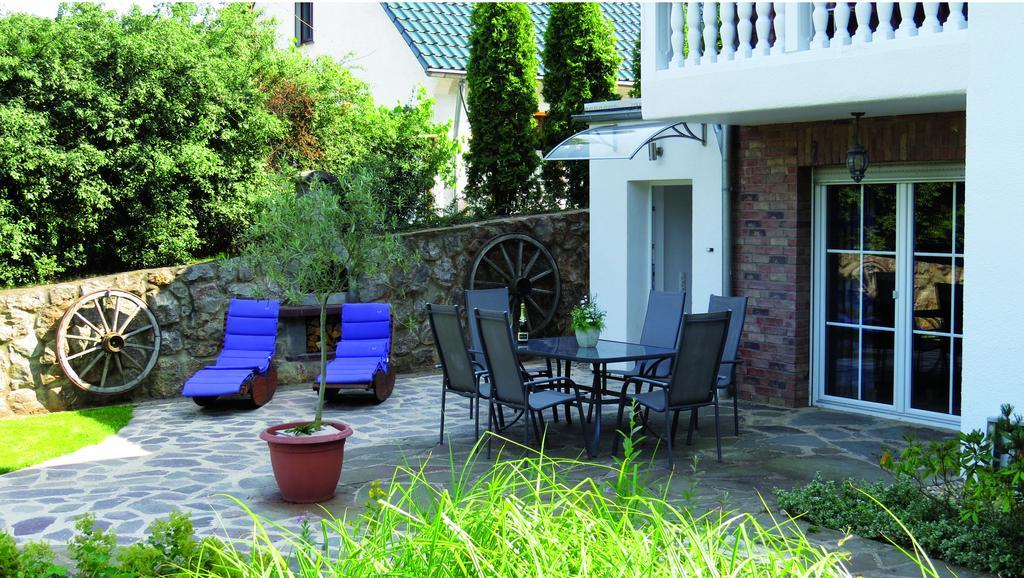 Wellness Apartments Sophienhoehe Am Teich Mechernich Rum bild