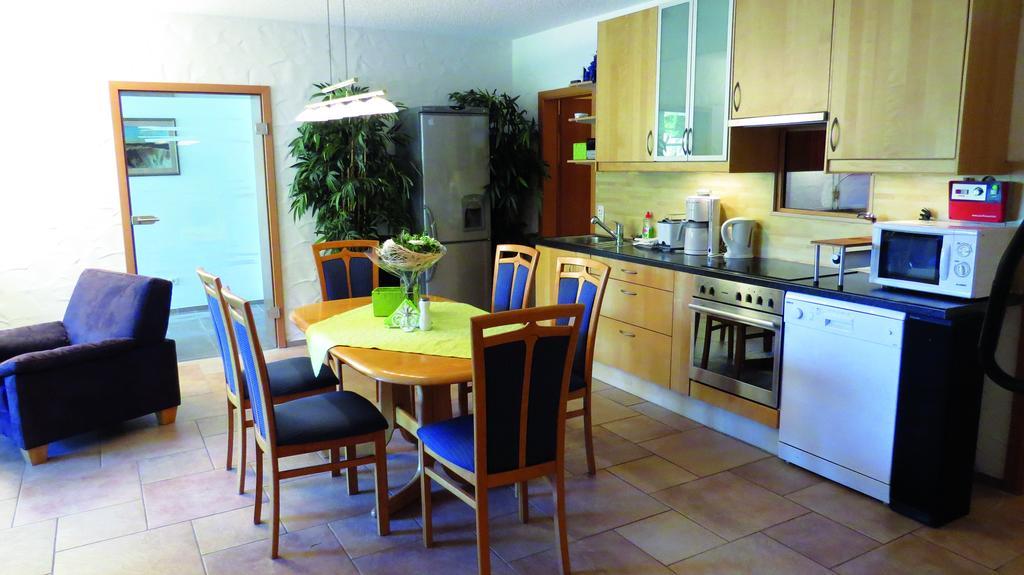 Wellness Apartments Sophienhoehe Am Teich Mechernich Rum bild