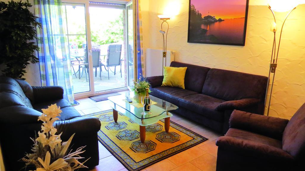 Wellness Apartments Sophienhoehe Am Teich Mechernich Rum bild